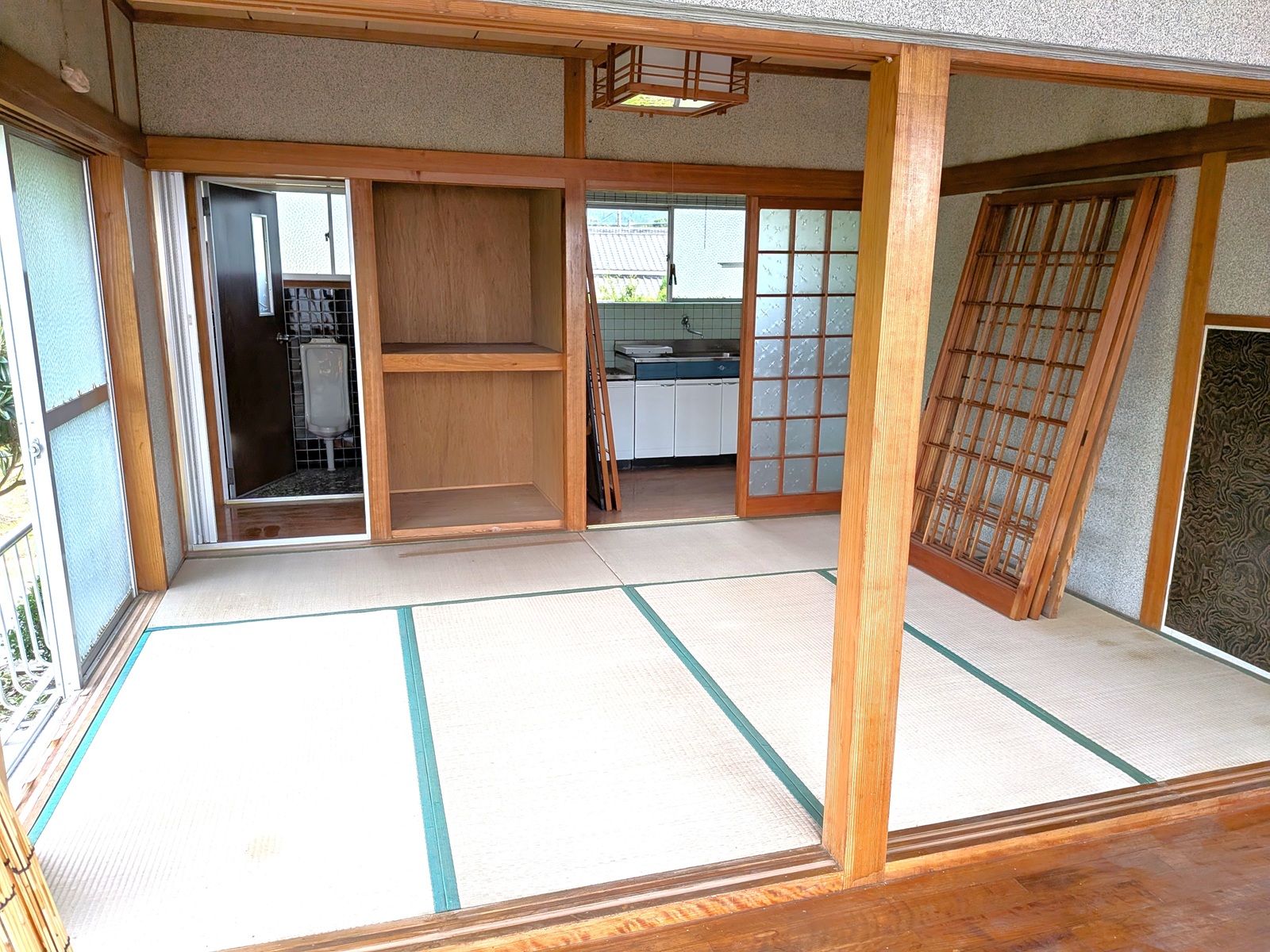 居間