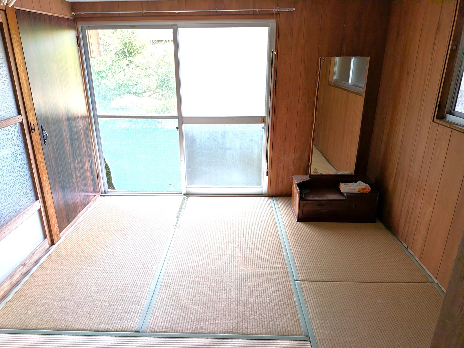 居間