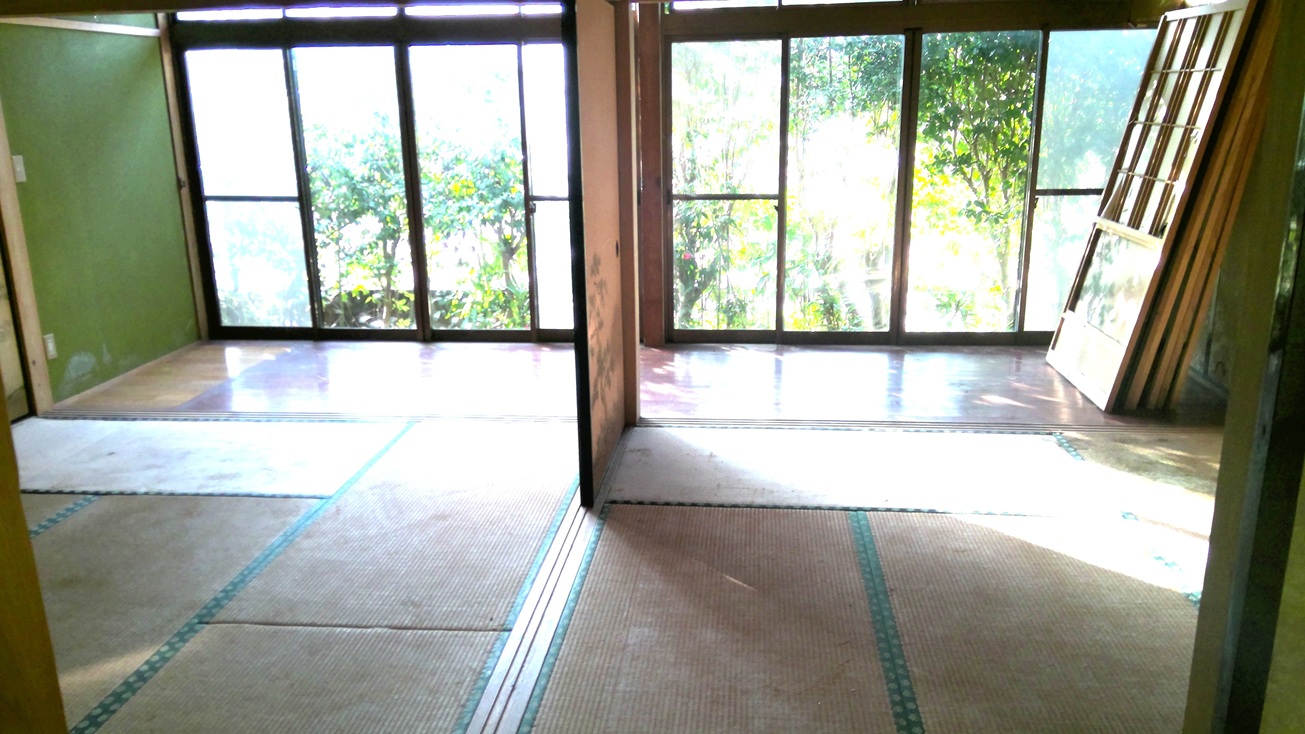 居間