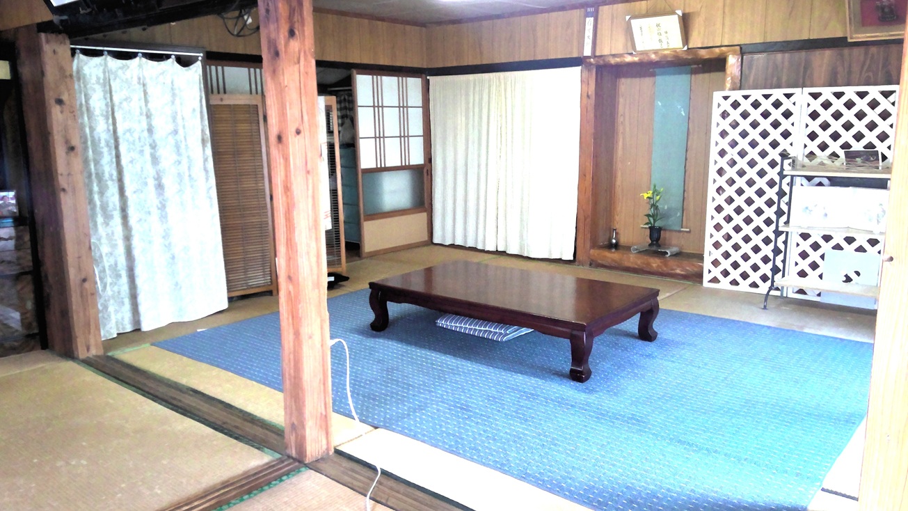 居間