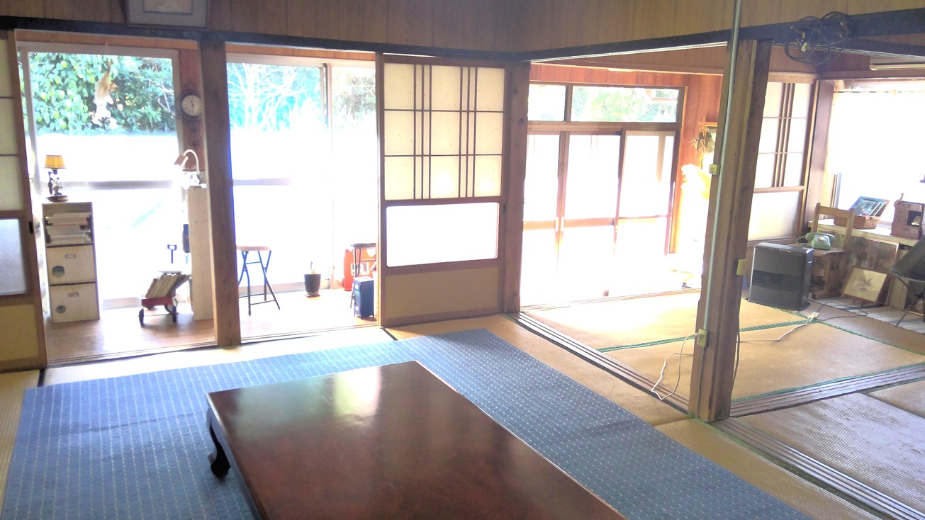 居間