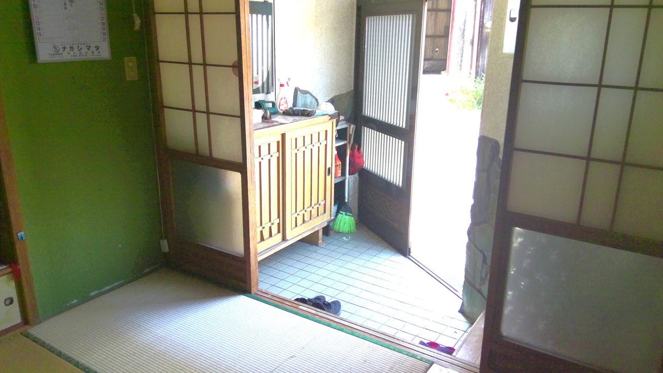 居間