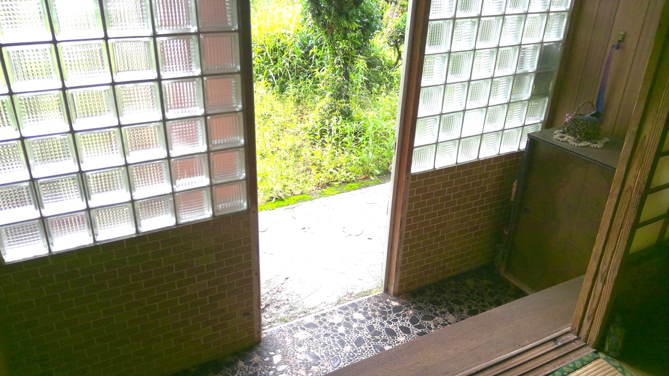 居間