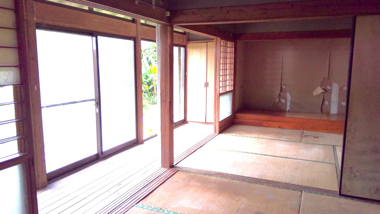 居間
