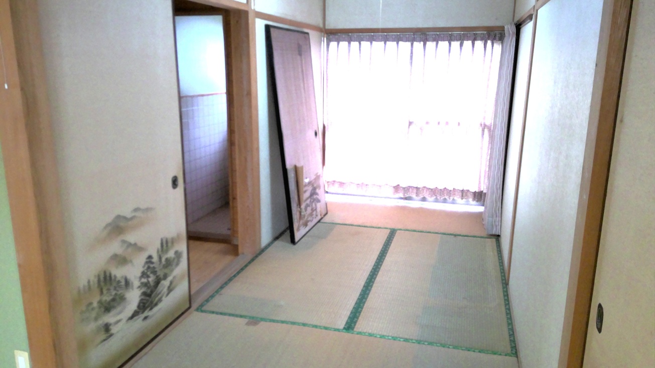 居間