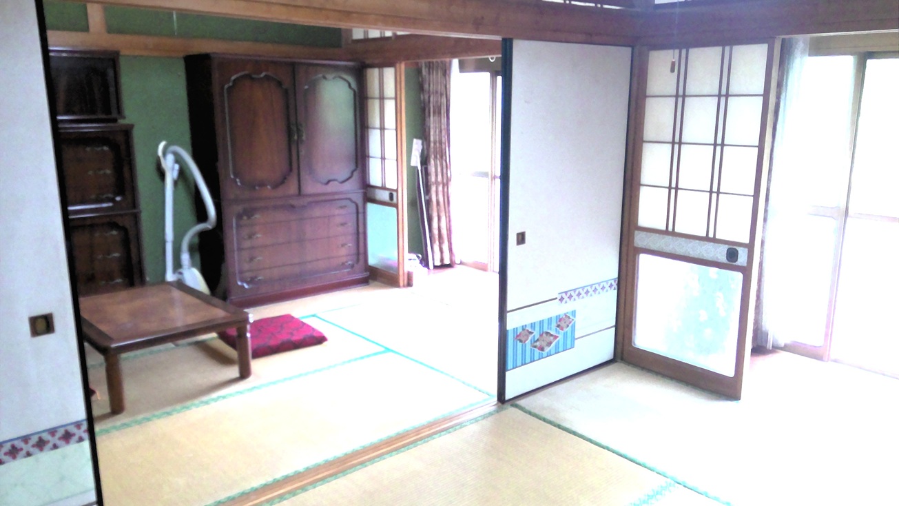 居間