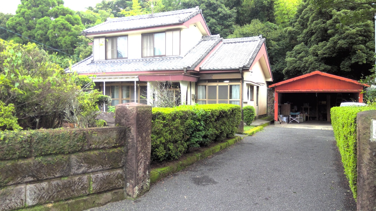 居間