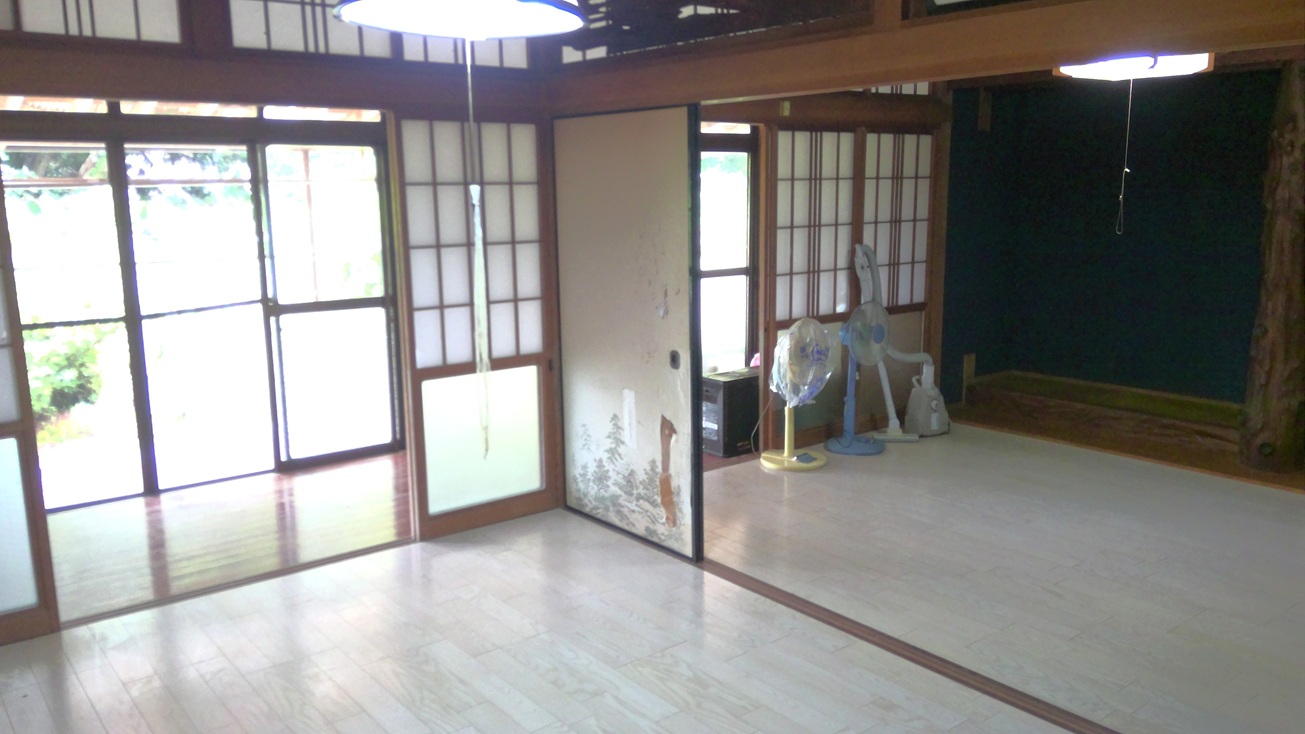 居間
