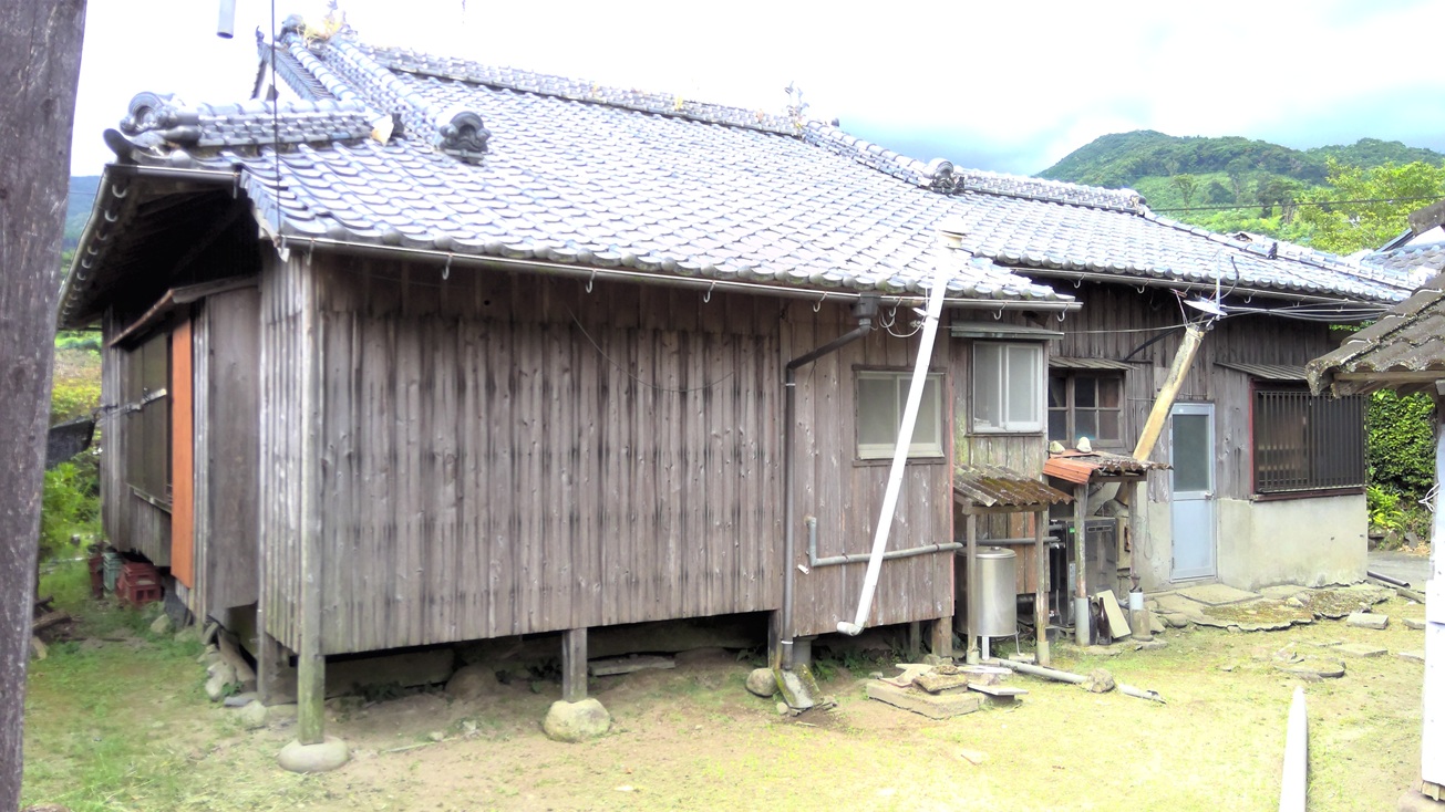 居間