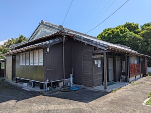 居間