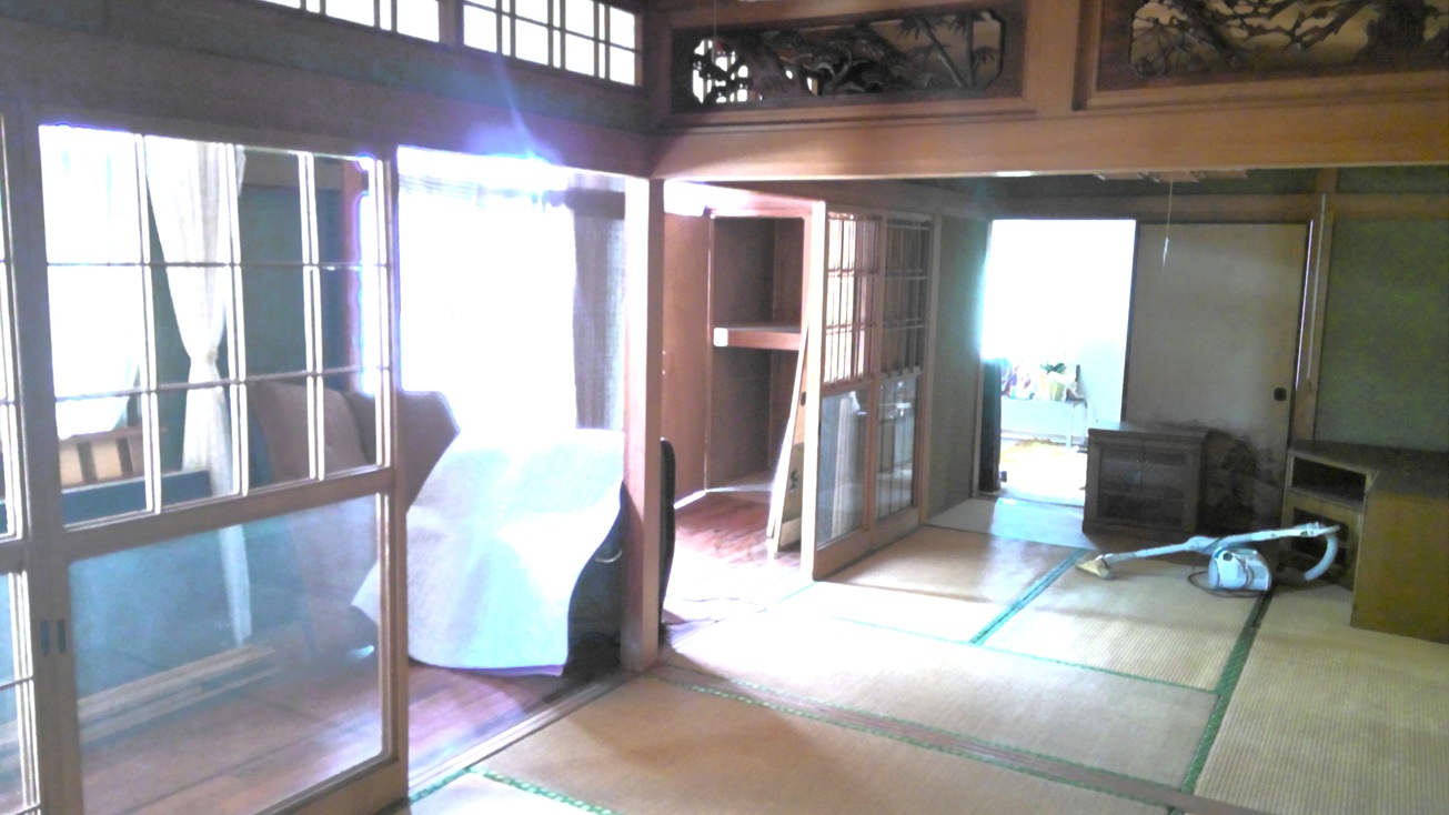 居間