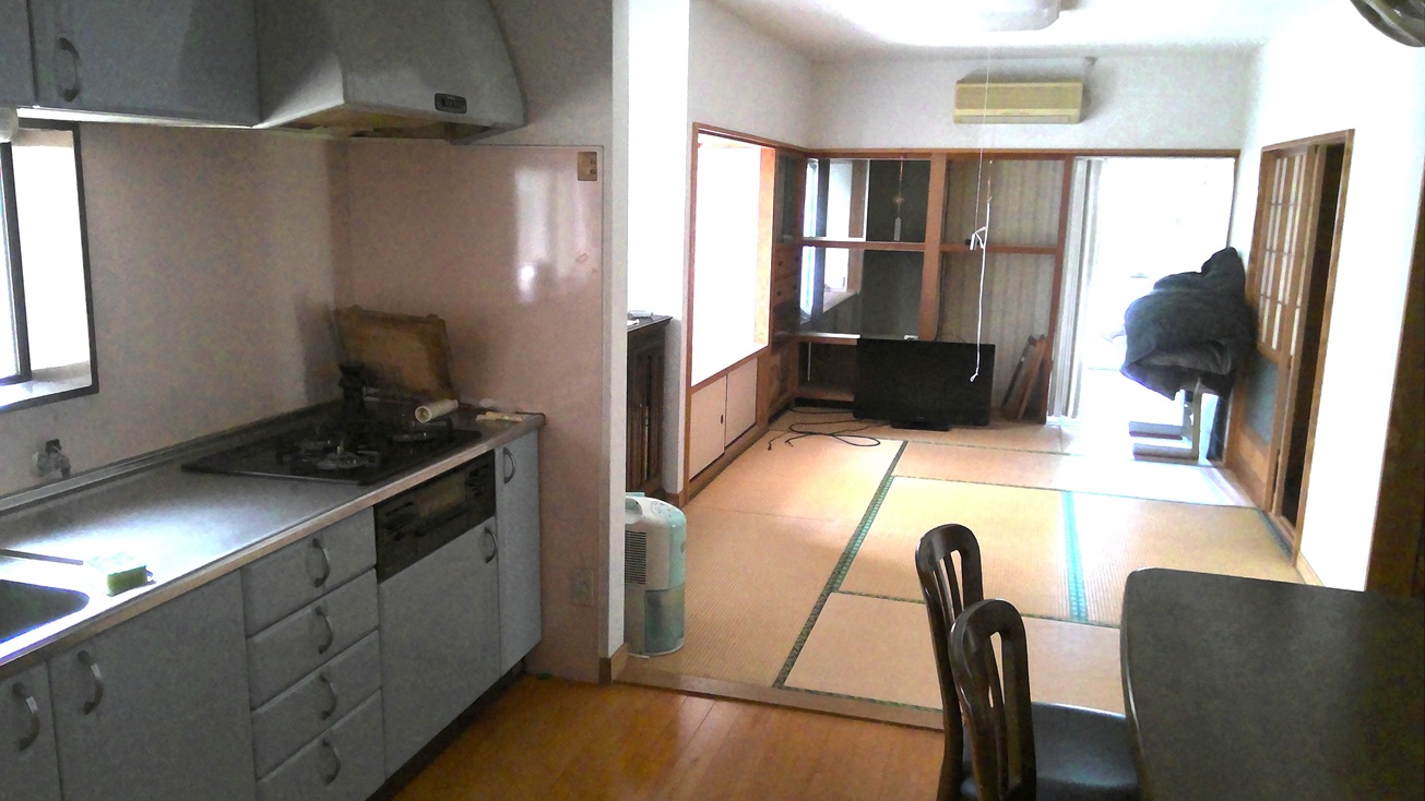 居間