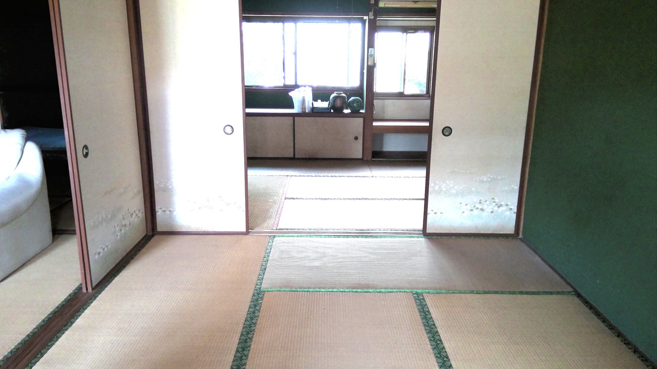 居間