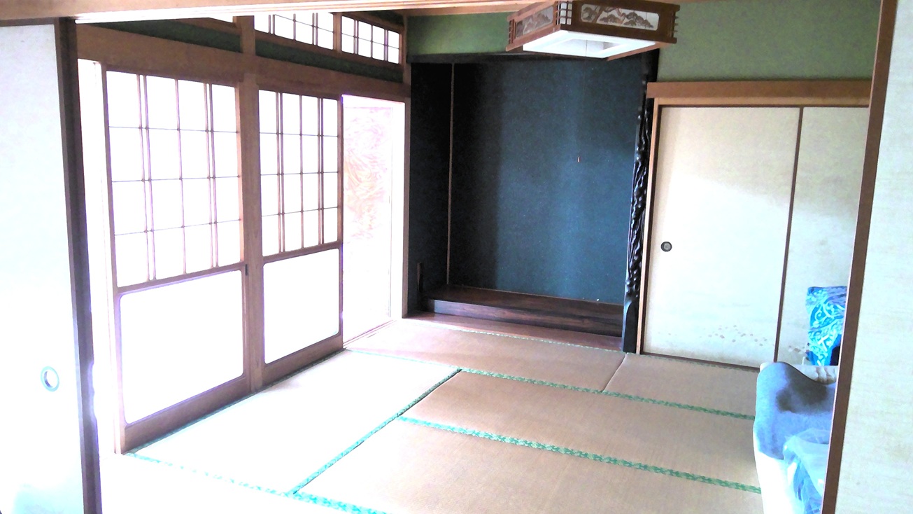 居間