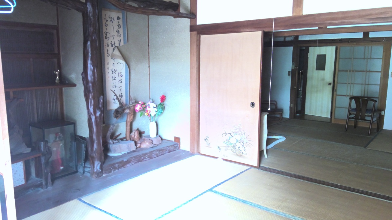 居間