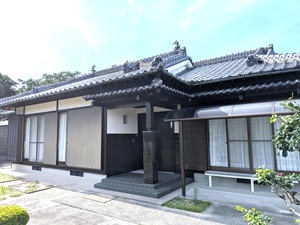 居間