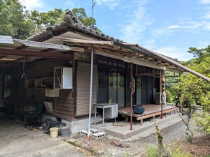 居間