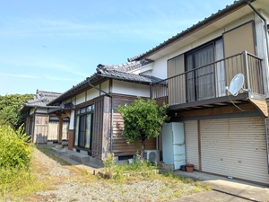 居間