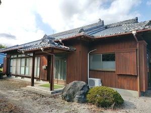 居間