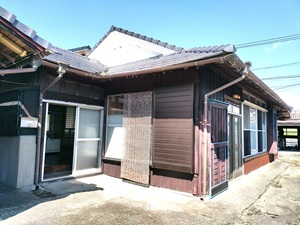 居間