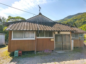 居間